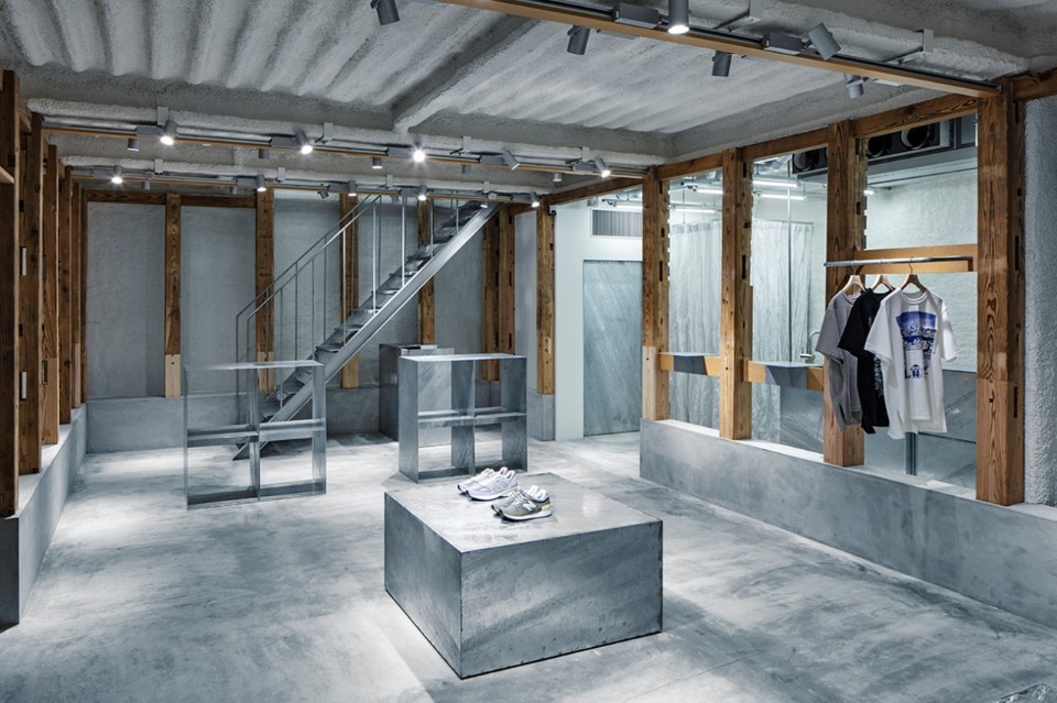 The new New Balance concept store by Schemata Architects +