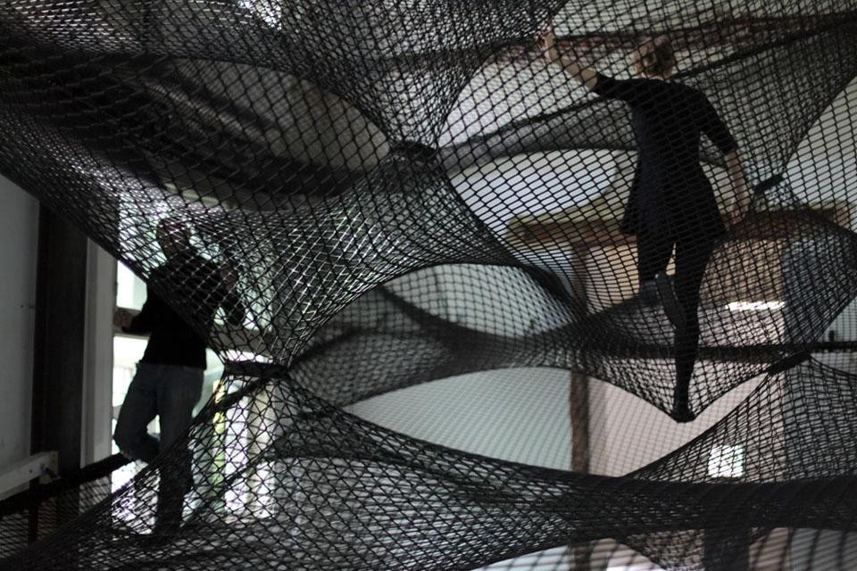 <i>NET</i>, l'installazione realizzata con reti