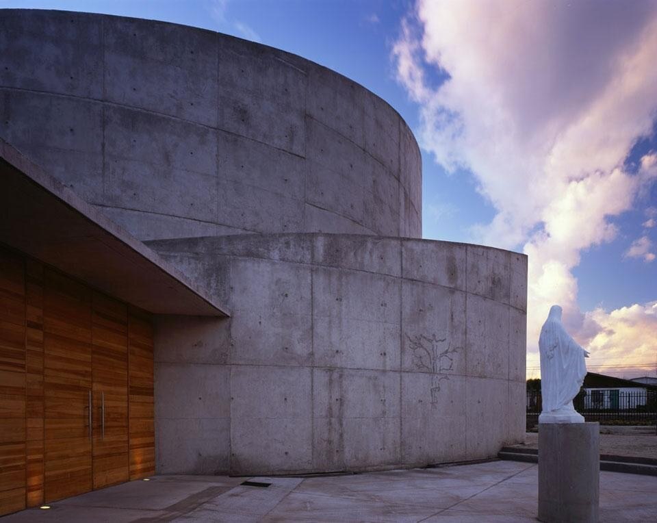 Cazú Zegers: Chiesa Espiritu Santo, Santiago del Cile