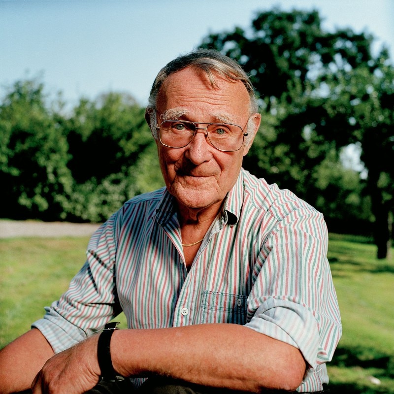 Un ritratto recente di Ingvar Kamprad (1926-2018), fondatore di IKEA, che qualche anno fa aveva lasciato ai tre figli (Peter, Jonas e Matthias) la guida dell’azienda