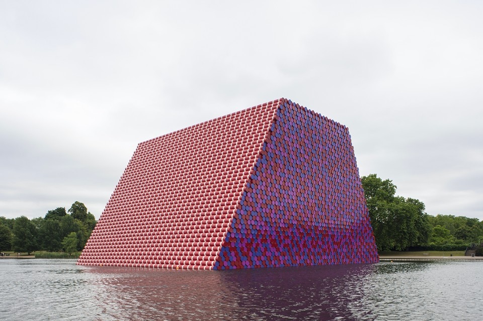 Christo and Jeanne-Claude, The London Mastaba, Serpentine Lake, Hyde Park, 2016-18. Photo Wolfgang Volz © 2018 Christo 