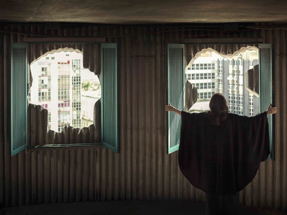 Al MAXXI, l’omaggio di Isaac Julien a Lina Bo Bardi: un meraviglioso groviglio