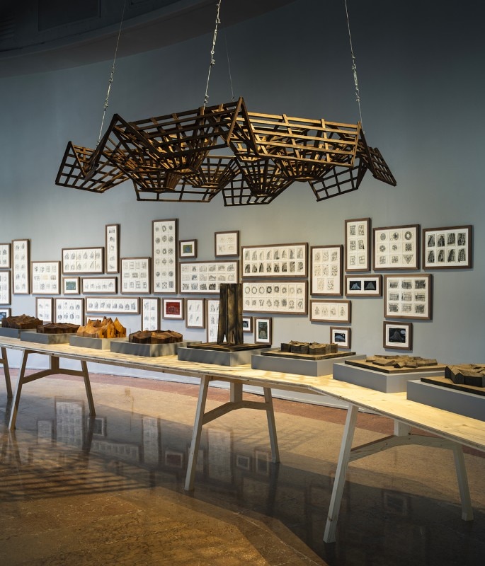 Biennale. Il Padiglione Venezia è un atelier di ricerca che profuma di legno. Photo Luca Rotondo