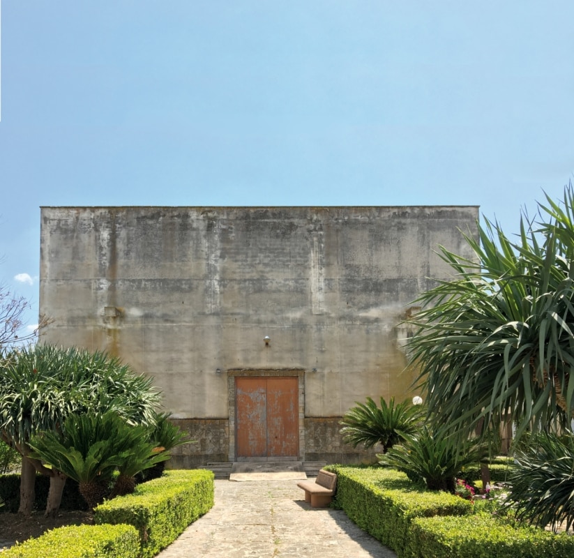 Nanda Vigo, Ex Chiesa Gesù e Maria