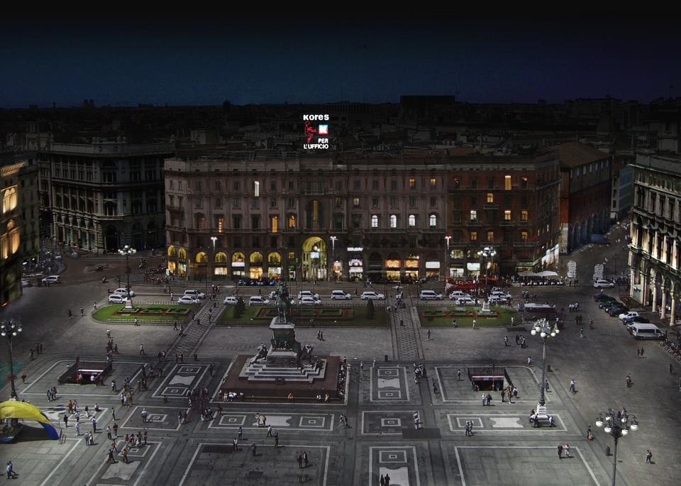 Palazzo Carminati, Piazza Duomo: Restituiamo la Piazza alla Città di Piero Castglioni
