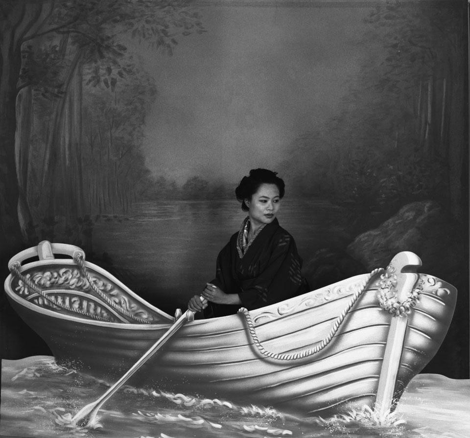 Sopra e in alto: Linda Fregni Nagler, <i>A Life on the Oceans' Wave (Three Girls, Jo Ann)</i>, 2010. Dittico, cm 45,5 x 48 each. Gelatina ai sali d'argento. Courtesy Galleria Monica De Cardenas, Milano

