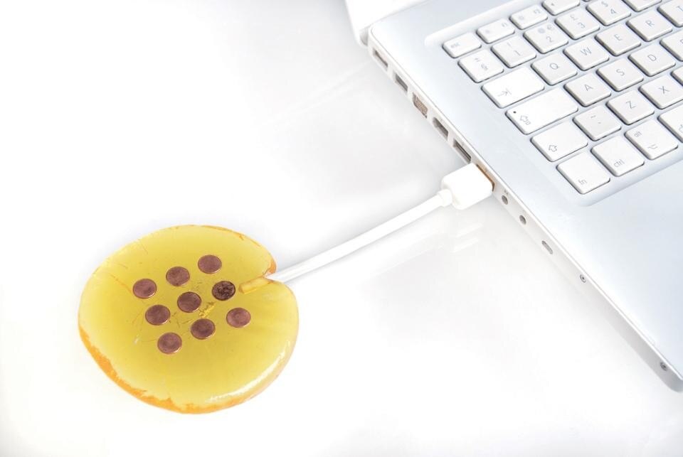 Eye Candy di Beta Tank. Immagine per gentile concessione di Gestalten.