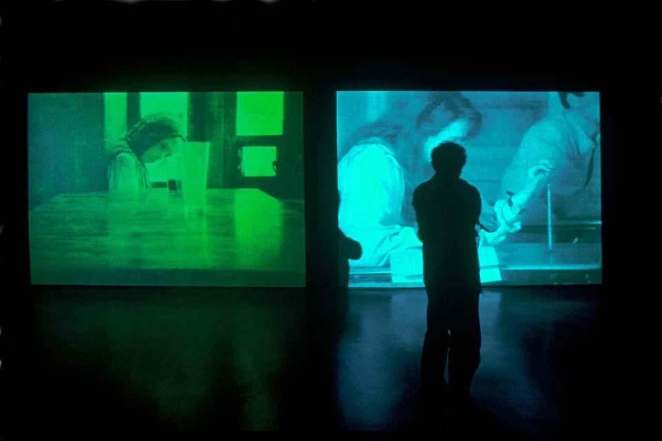 Susan Hiller, <i>Psi girls</i>, dettaglio