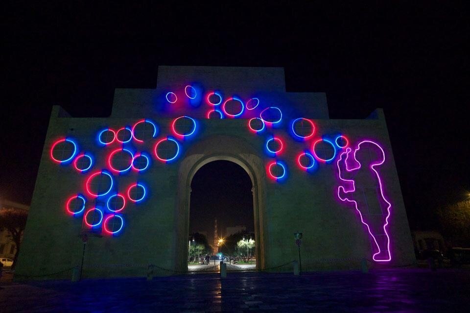 Emanuele Saracino, <i>Bubbles</i>, Porta Napoli