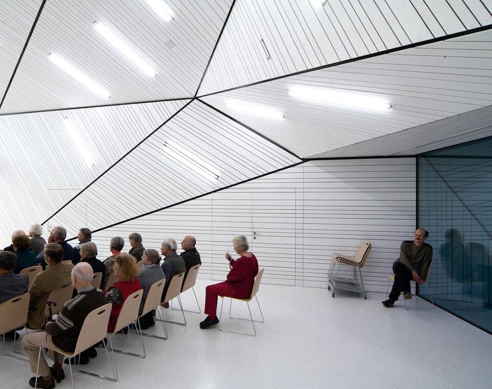 Centro pastorale realizzato da xarchitecture a Linz.