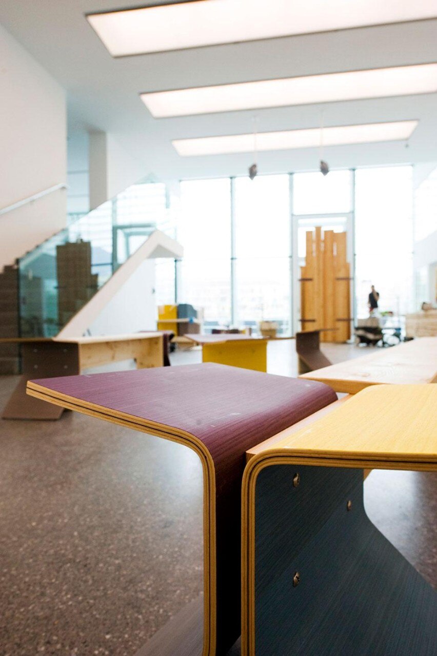 Una fase dei lavori di allestimento