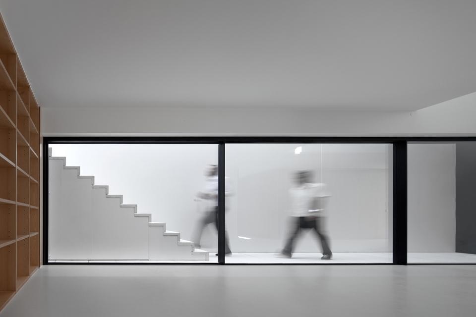 House in Aldeia de Juso, Portugal, by ARX Portugal + Stefano Riva: Nuno Mateus e José Mateus 