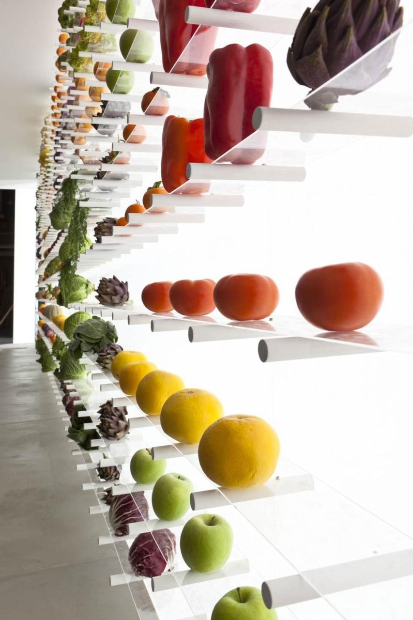 Immagine della nuova campagna Arclinea, parte integrante dell’allestimento del nuovo showroom. Art direction Studio FM milano/Styling studio Pepe/PhotoBeppe Brancato