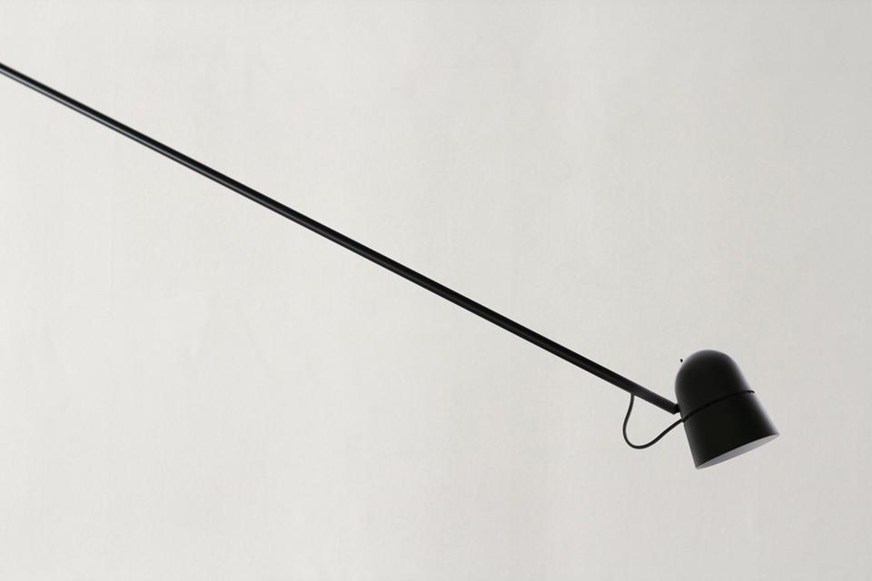 Studio Daniel Rybakken, lampada Counterbalance per Luceplan