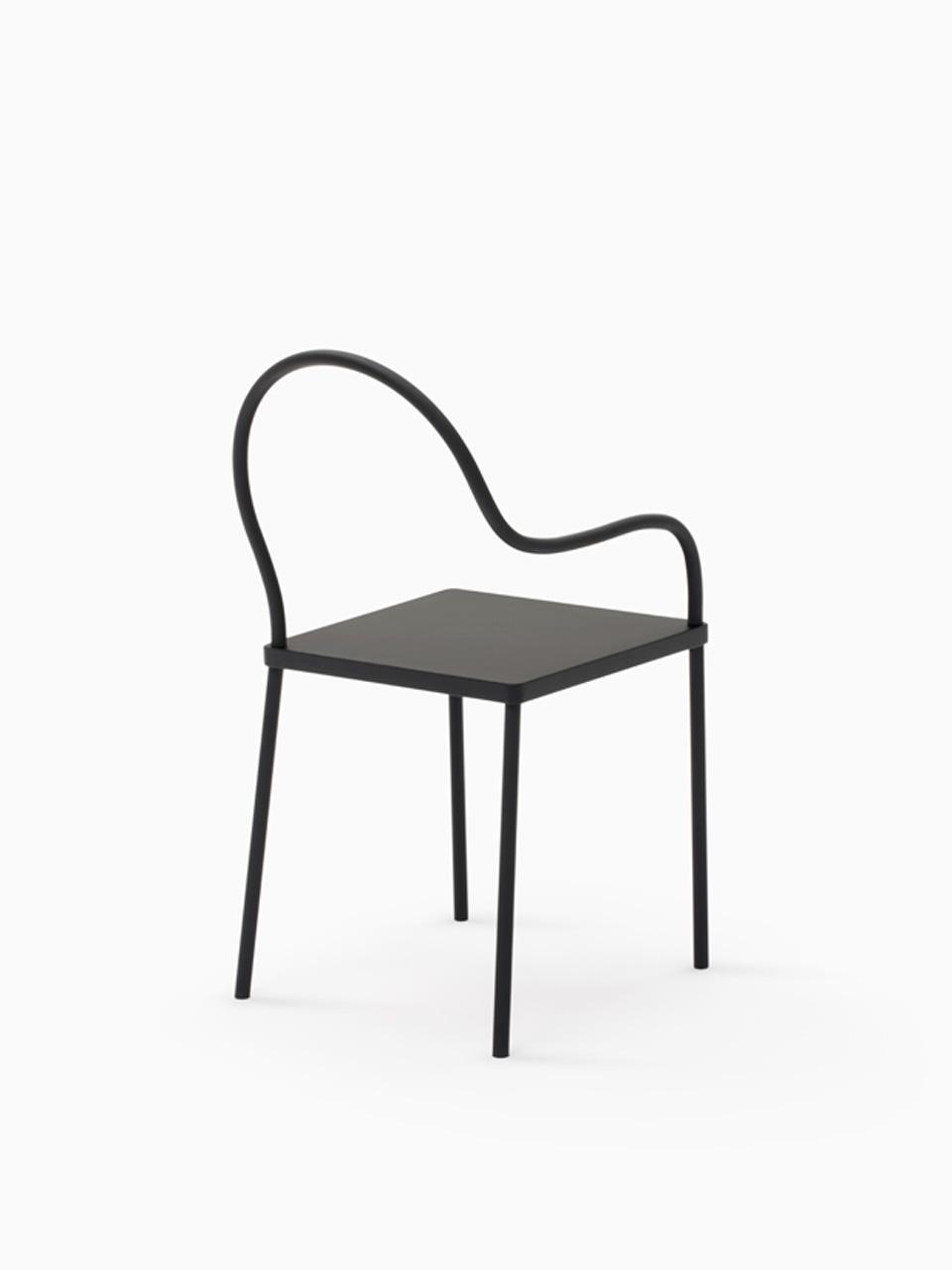 Nendo, sedia Melt della collezione black&black per K%