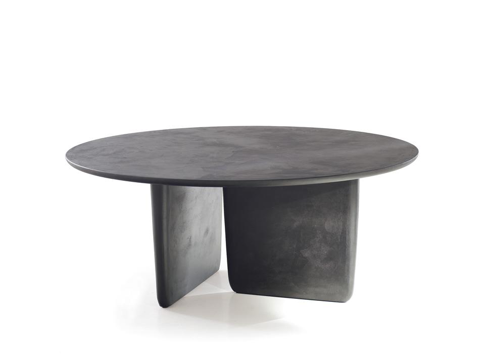 Tavolo Tobi-Ishi di Barber & Osgerby per B&BItalia