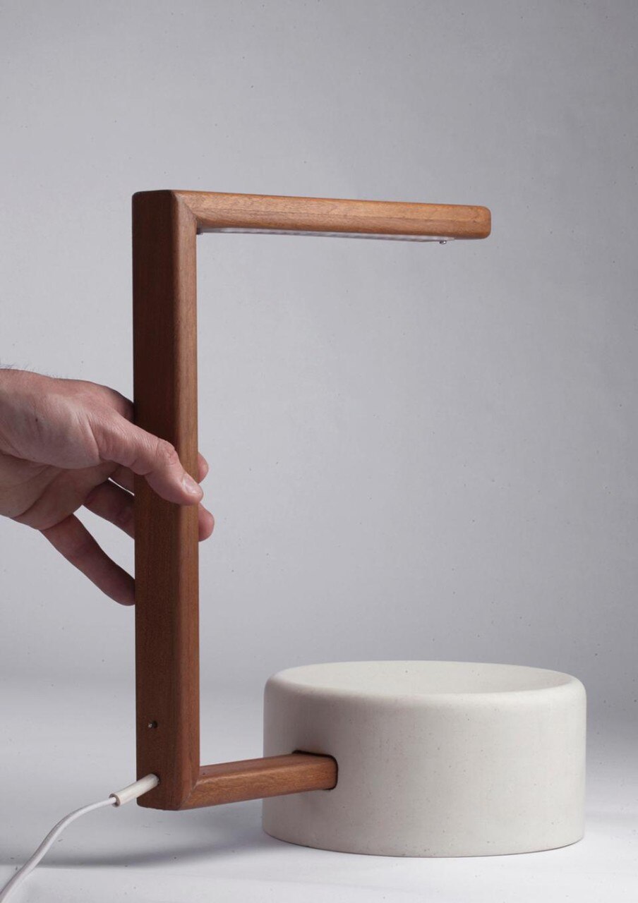 Easy Table Lamp di Giorgio Bonaguro. Foto Andrea Basile.