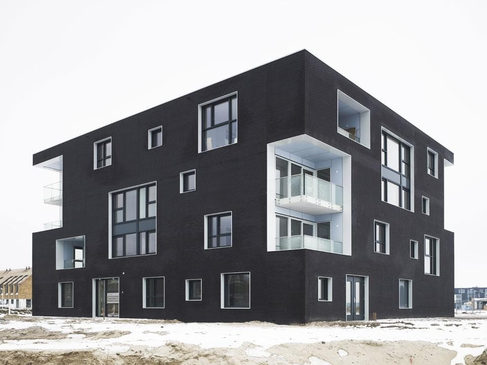 Casanova + Hernandez Architects, <i>Black & White Twins</i>, complesso residenziale, Beekbergen, Olanda