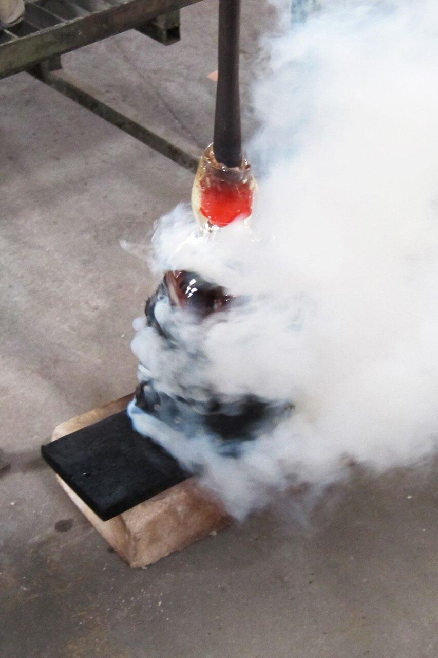 <em>Breaking the Mould</em>, progetto analitico e sperimentale sulle tradizionali tecniche
di soffiatura del vetro di Murano