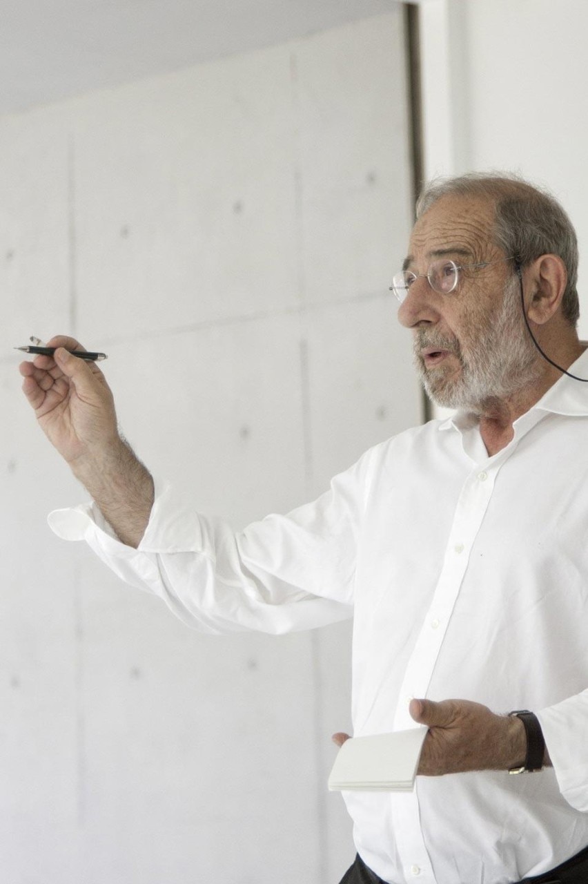 Ritratto dell'architetto portoghese Álvaro Siza Vieira, insignito del Leone d'oro alla Carriera nell'ambito della 13. Mostra Internazionale di Architettura della Biennale di Venezia <em>Common Ground</em>, diretta da David Chipperfield