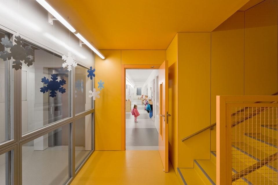 Espinet Ubach Arquitectes, Asilo Xiroi, Barcellona, Spagna. Fotografia <a href= "http://www.pedropegenaute.es/" target="_blank">©pegenaute</a> 