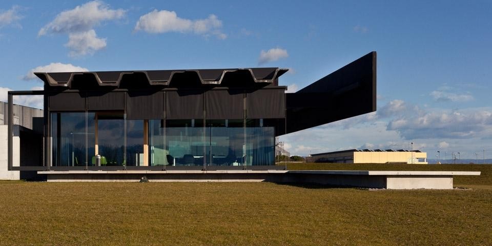 Gri e Zucchi Associati - GEZA, Nuova sede per Pratic