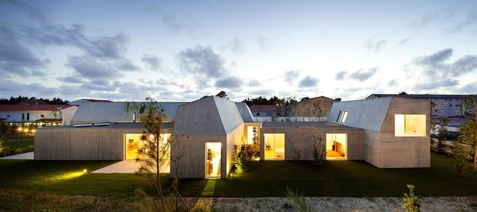 Paula Santos, Casa a Ovar, Portogallo