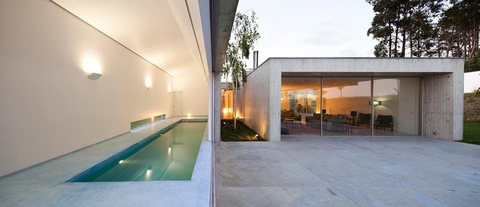 Paula Santos, Casa a Ovar, Portogallo