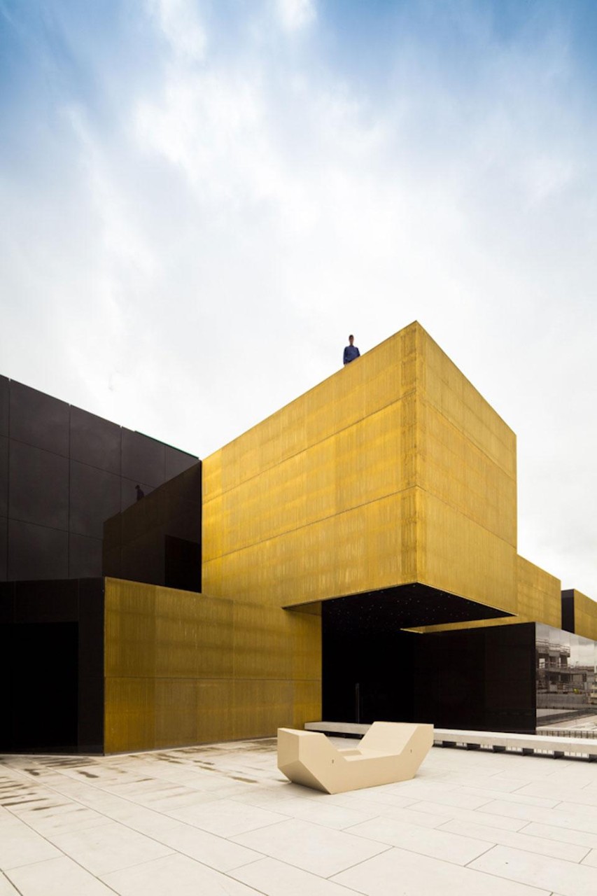 Pitágoras Arquitectos, Piattaforma per le arti e la creatività presso il Jose de Guimarães International Center for the Arts, Guimarães, Portogallo