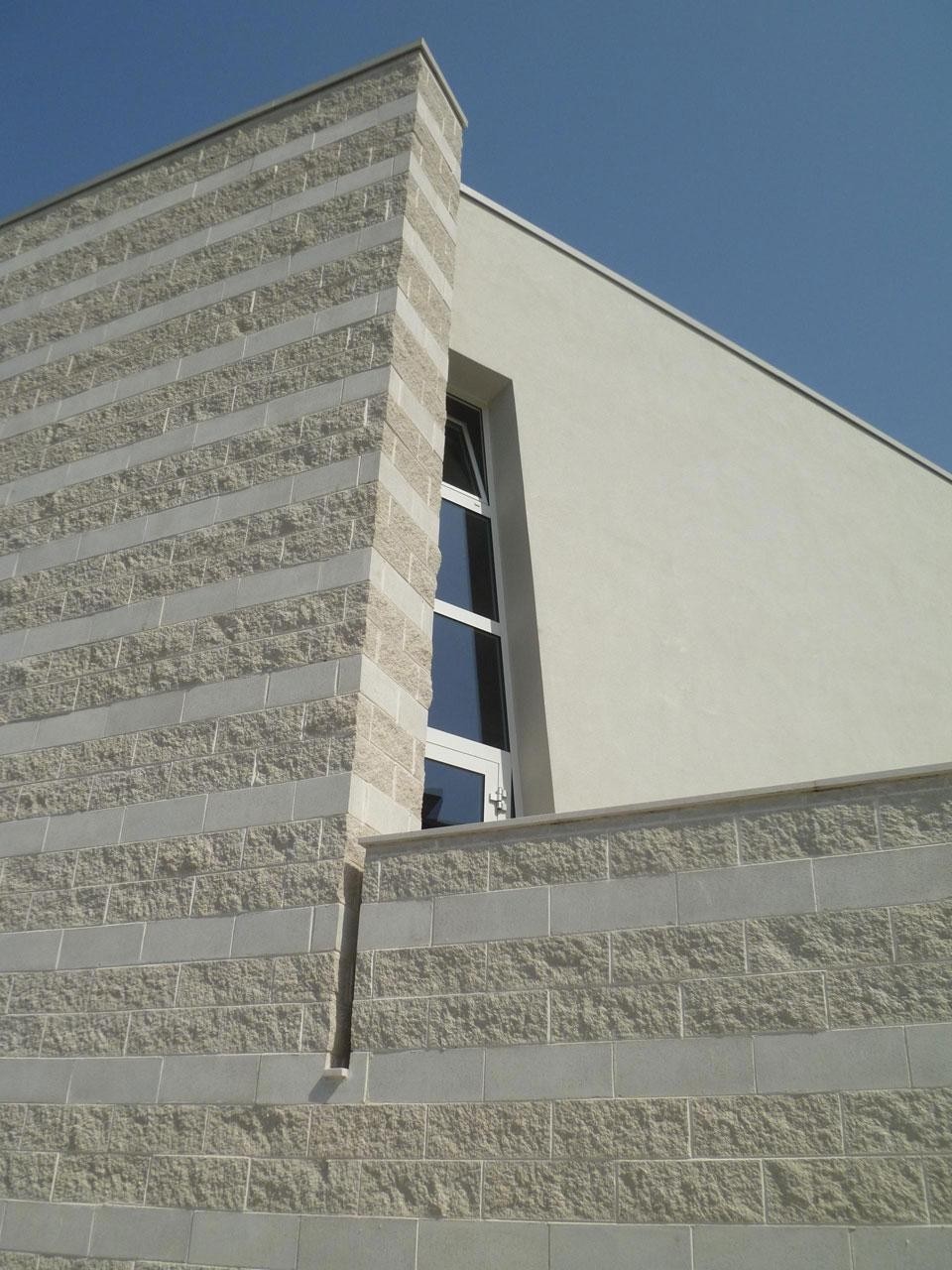 Nuovo Centro Polifunzionale a Lazise, sul Lago di Garda. Progetto: arch. Valerio Pedroni