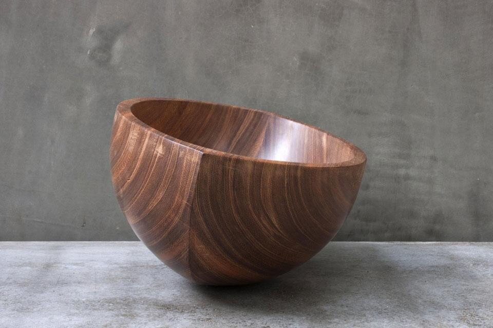 <i>Boat Bowl</i>, design Studio Mumbai e Aldo Cibic. Nuova collezione in legno per Paola C.