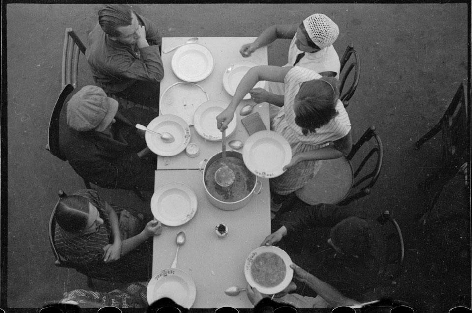 <i>Il prof. Rodcenko. Fotografie dallo Vchutemas</i> in mostra al Magazzino del Sale 3, Zattere, in occasione della 13. Mostra Internazionale di Architettura - Common Ground. Dal 29 agosto al 7 ottobre 2012