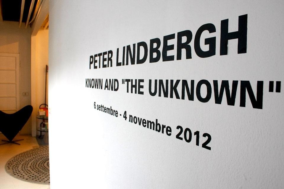 Peter Lindbergh, <em>Known and “The Unknown”</em>, alla Galleria Carla Sozzani di Milano. Photo courtesy ©Girgenta (Angelica Burgio)