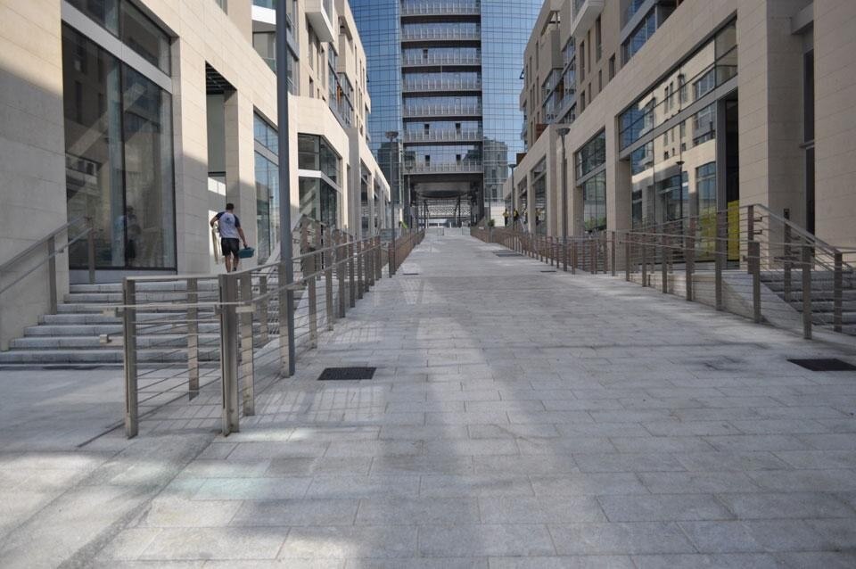 In apertura e sopra: Corso Como District, Milano, progetto di residenze degli architetti messicani Munoz e Albin che congiungeranno Brera, quartiere dell'Isola e Corso Como