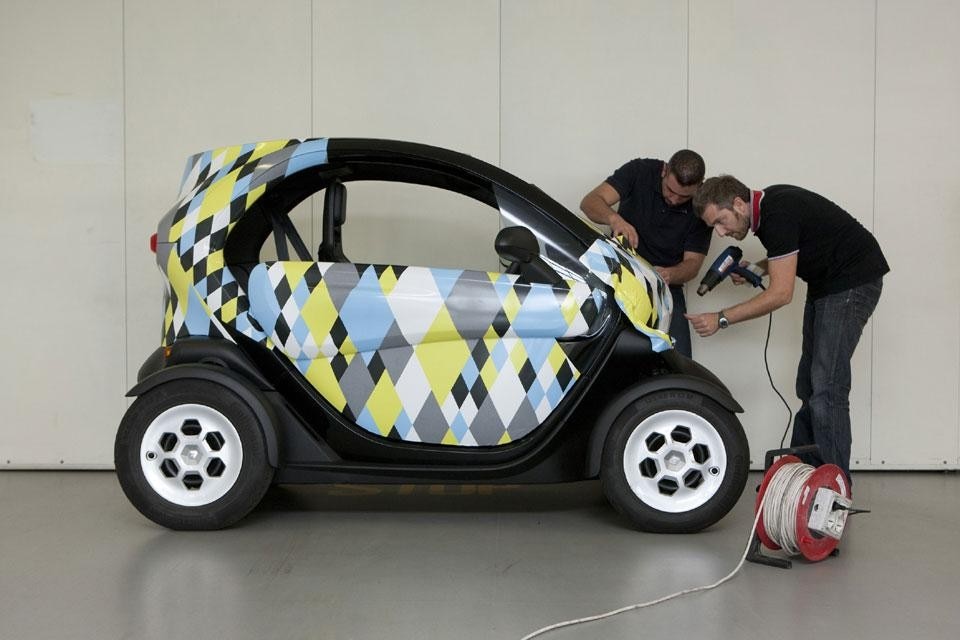 Renault Twizy di Renault reinterpretata dall’artista Paolo Gonzato