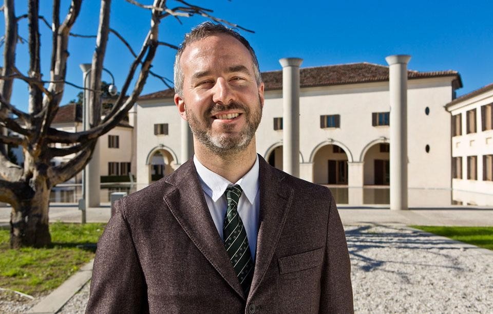 In apertura: da sinistra Paul Thompson, Alessandro Benetton e Dan Hill. Qui sopra: Dan Hill, managing director di Fabrica. Photo Marco Pavan/FABRICA