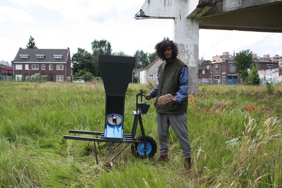 Giacomo Piovan, <em>Farming the Pollution</em>, progetto di tesi presentato alla mostra di fine anno della Design Academy di Eindhoven
