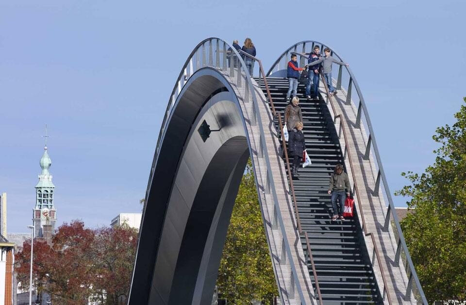 NEXT Architects, Melkwegbrug, Purmerend, Olanda 2012. Foto di Jeroen Musch