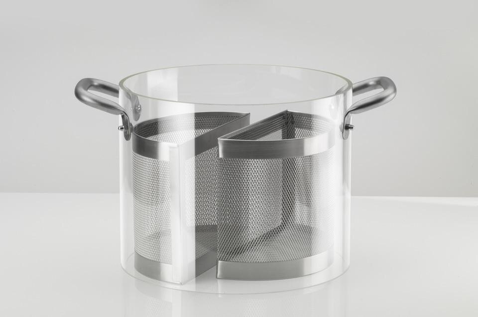 KN-PRO, design Massimo Castagna in collaborazione con Adele Martelli