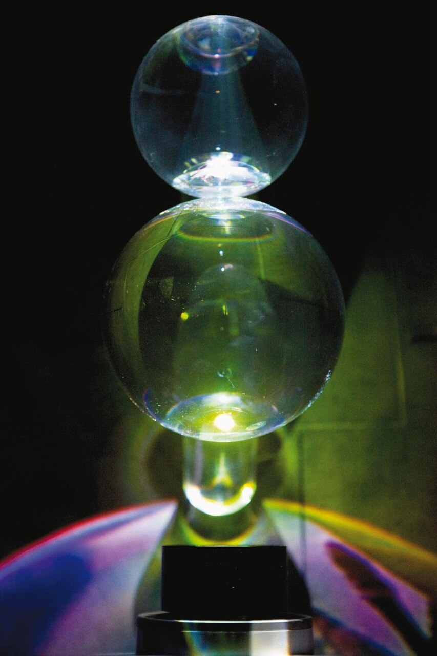 Sara Rossi, <i>Lanterna Magica</i>, video installazione, 2011. Spazio Officina, Chiasso