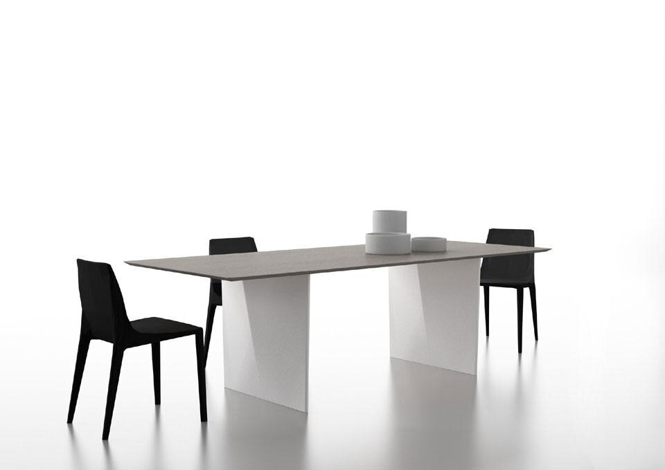 In apertura: Kensaku Oshiro, Charlie. Sopra: Busetti,Garuti,Redaelli — Verve, vincitori del Cristalplant® Design Contest 2012