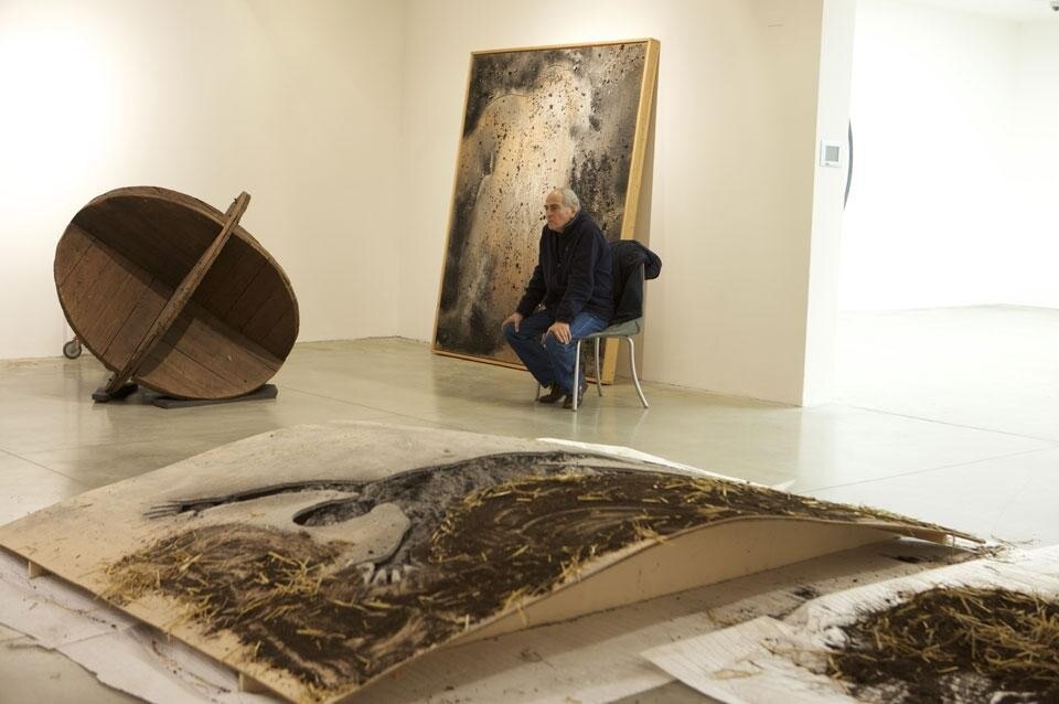 Mario Ceroli, "Faccia a faccia", vedute di allestimento della mostra, MAMbo, Bologna 2012