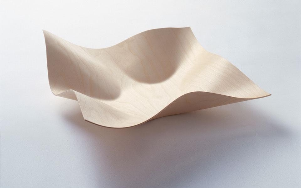 "Light | Wood", mostra organizzata da Design Forum Finland alla V Biennale di Design, Santiago, Chile. Sopra: Petri Vainio, Tuisku3 by Showroom Finland