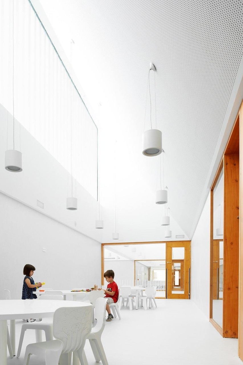 Javier Larraz, Iñigo Beguiristain e Iñaki Bergera, scuola materna, Berriozar, Navarra, Spagna 2012