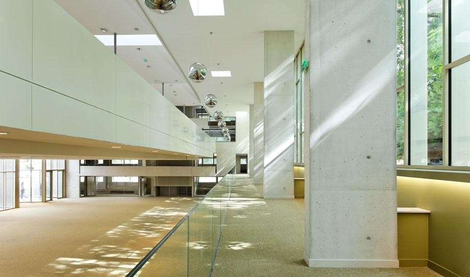 Badia-Berger, University Science Library, Versaille, Francia 2012