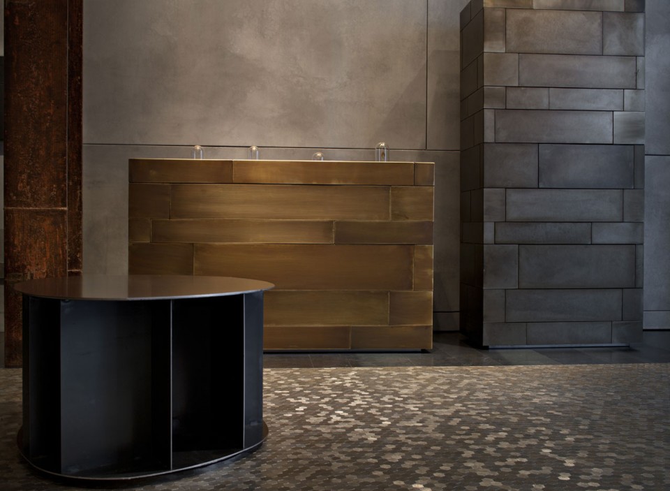 De Lucchi per De Castelli: flagship store