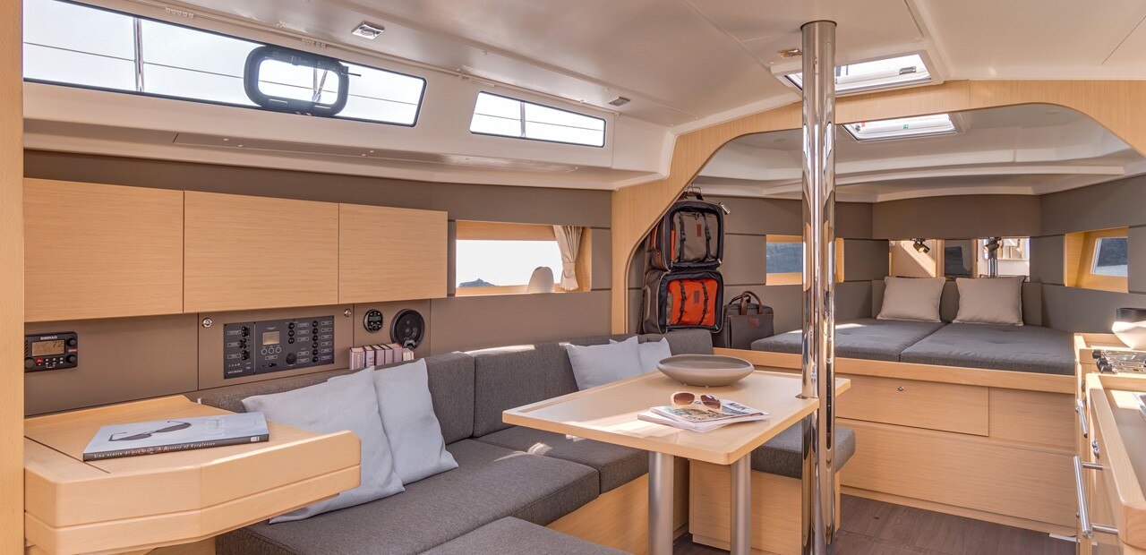 Oceanis 38', Nauta Design, foto Nicolas Claris