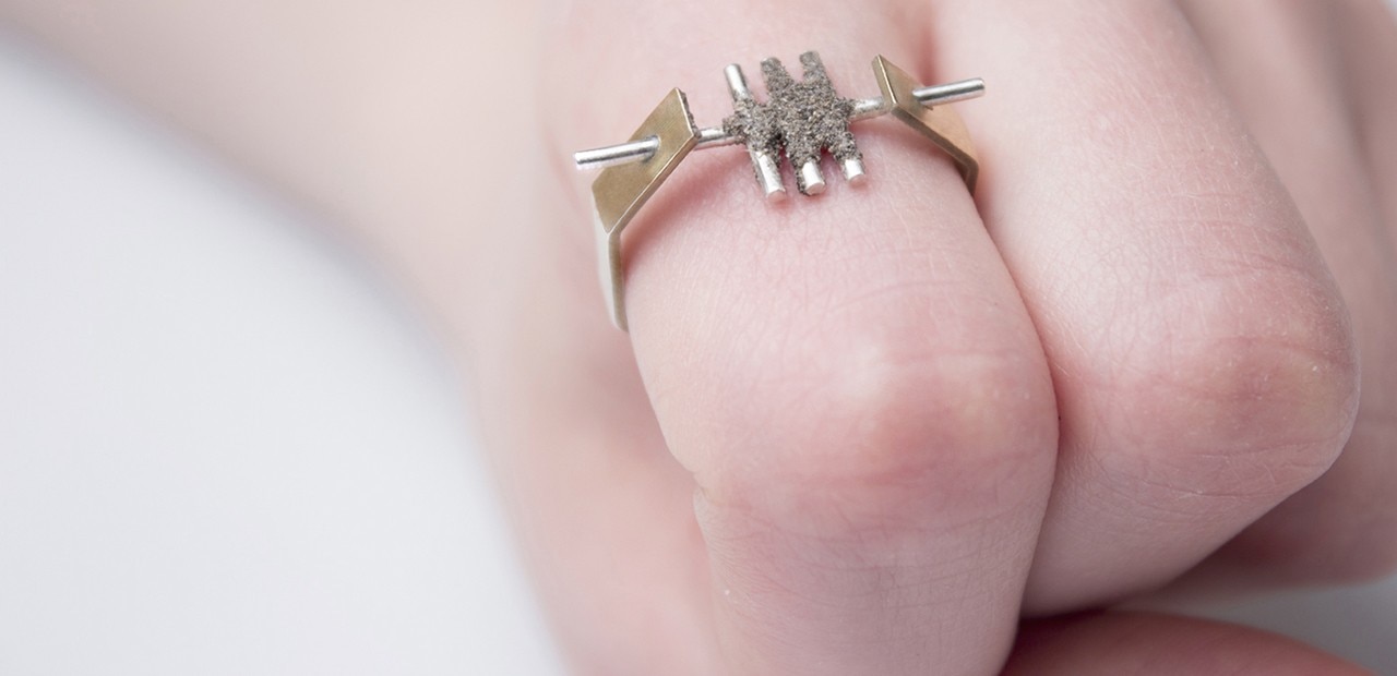 Ágústa Sveinsdóttir: Dust