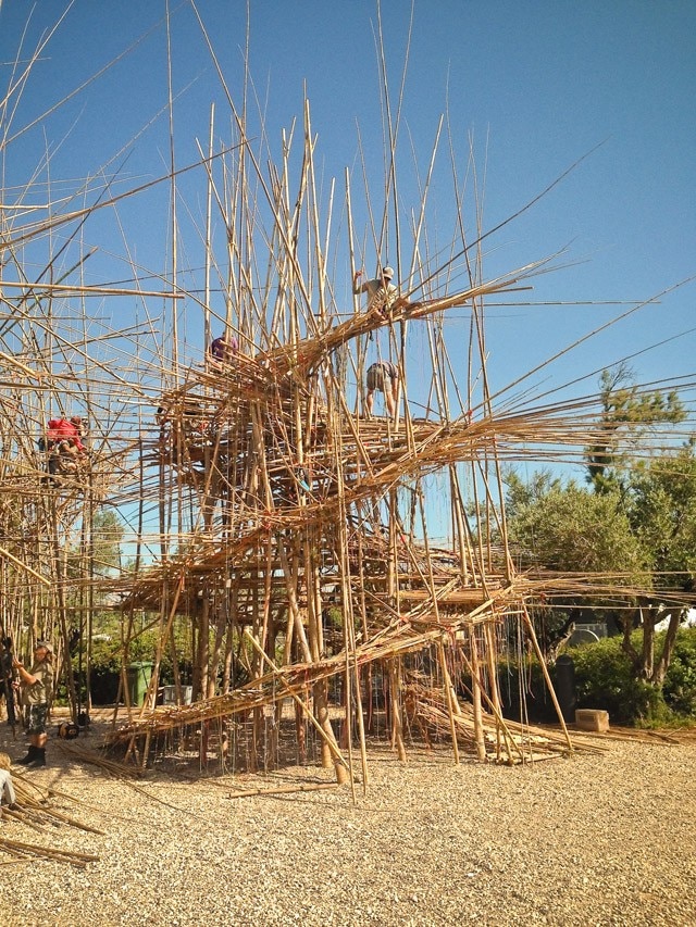 Doug and Mike Starn, <i>5,000 Arms to Hold You</i>, srael Museum’s Billy Rose Art Garden, Jerusalem. Photo Mike + Doug Starn