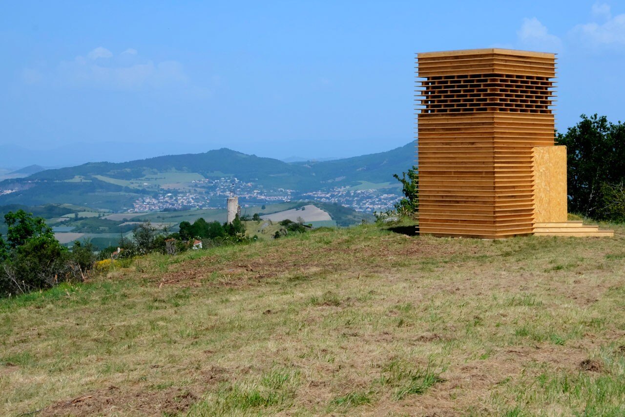 rnaud Huart, Signal_Ethique. Top: Photo Studio Ae3
